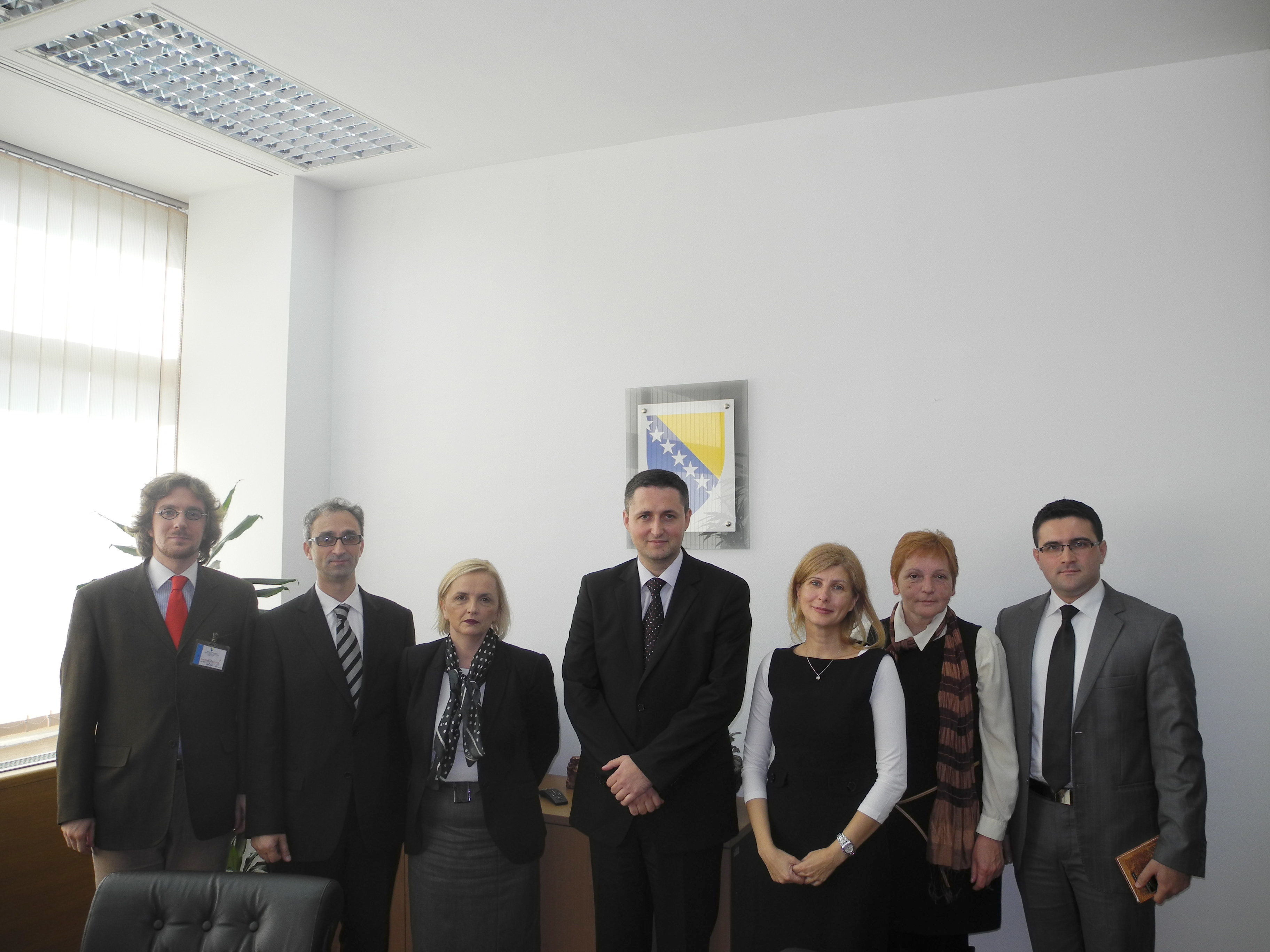 Predsjedavajući Predstavničkog doma dr. Denis Bećirović susreo se sa predstavnicima instituta za istoriju iz Sarajeva i Beograda